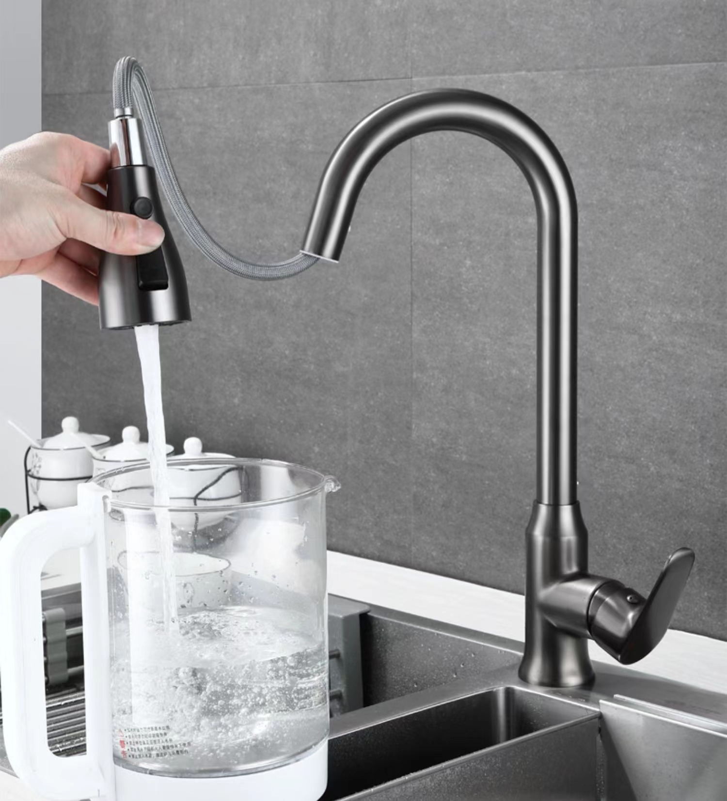  high-end kitchen faucets
